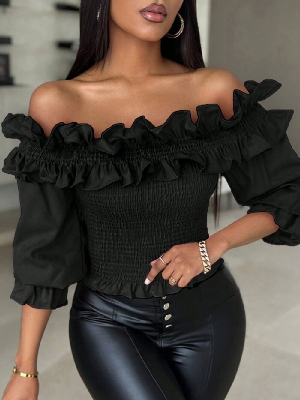 Black Casual Women's Ruffle Decor Off-Shoulder Cropped Top - Picture 3 of 6